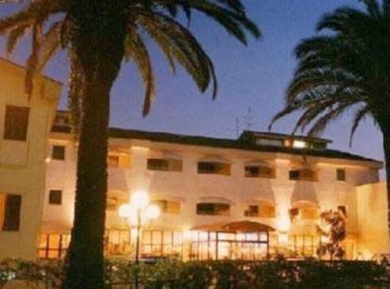 Summit Hotel 4*