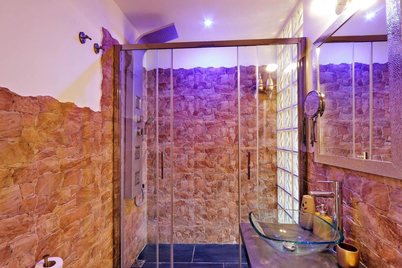 Luxury Domus Amadeus Apartamento *