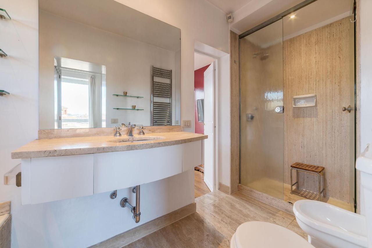 Paradiso Penthouse - Fromhometorome Apartment