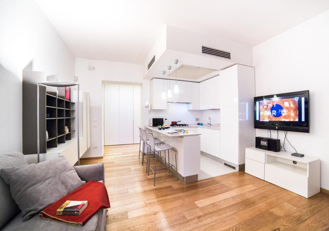 Rent In * Roma