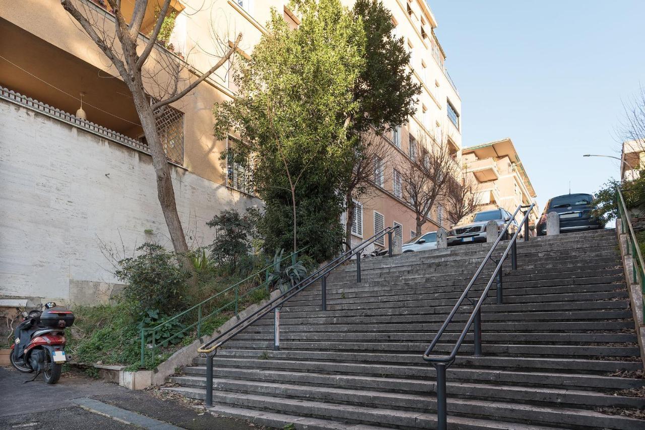 Via Alberto Mario Appartamento Roma