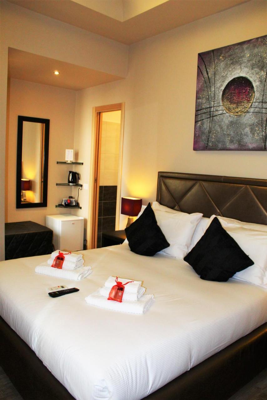 Relais Sistina 2*