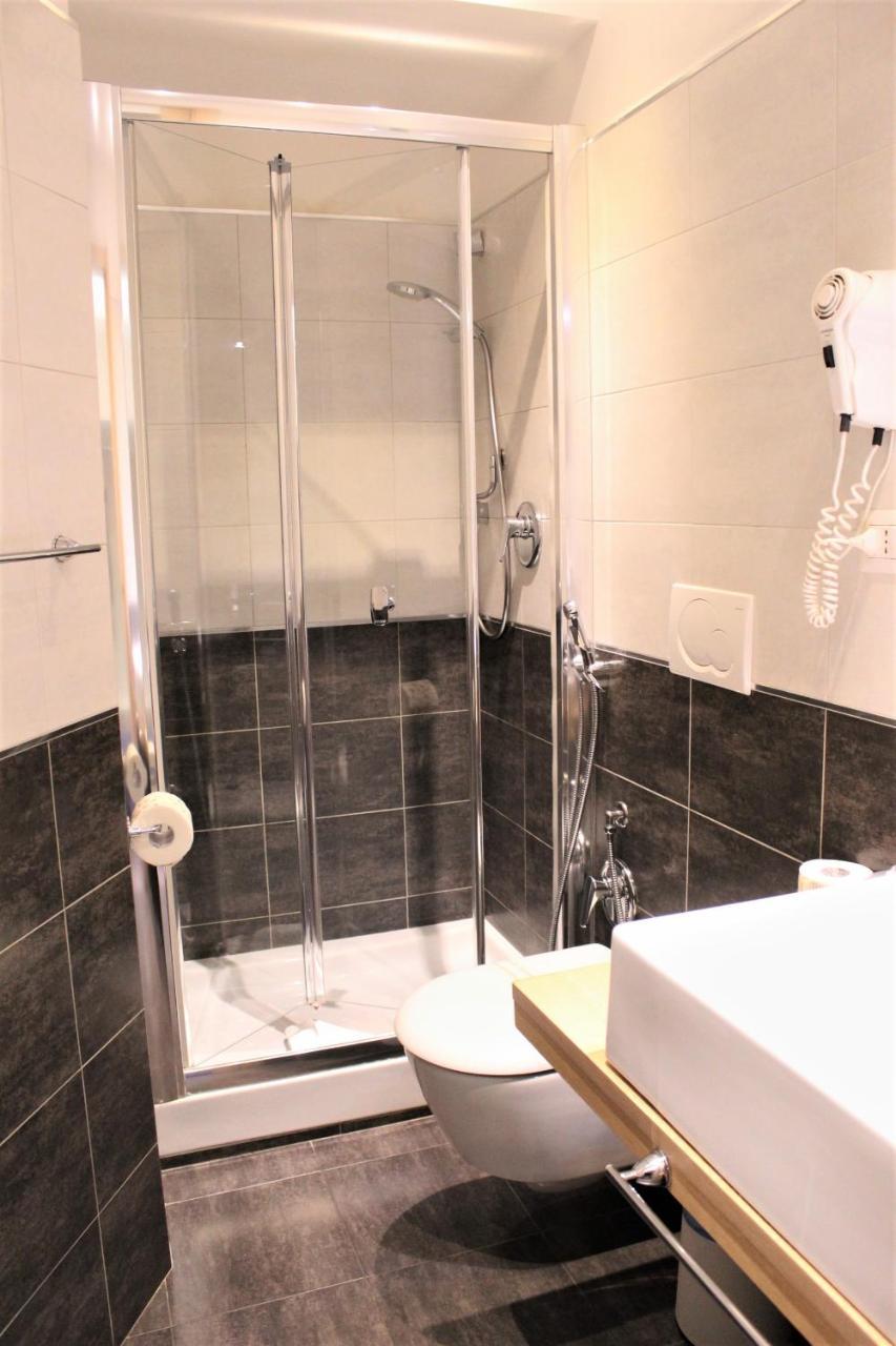 Relais Sistina 2* Roma