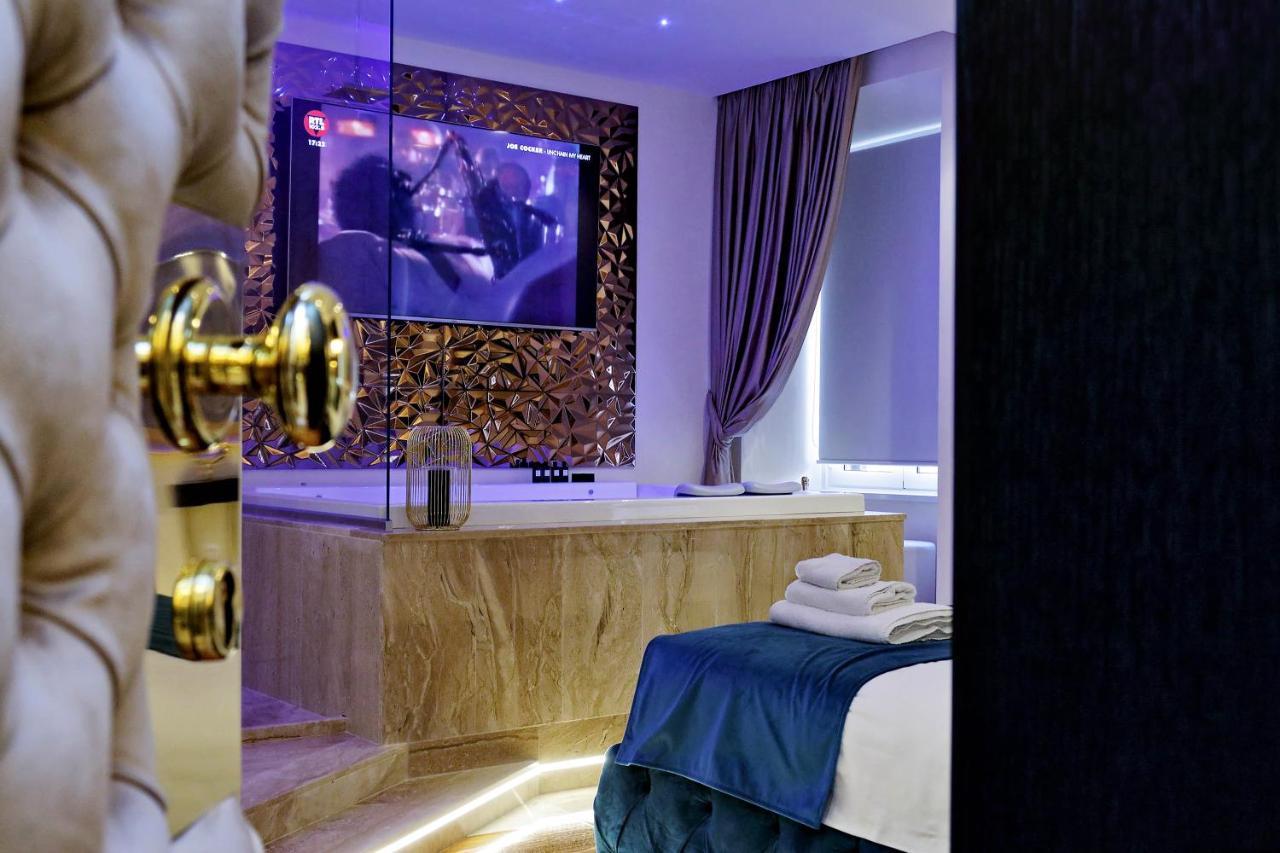 Affittacamere Spanish Hills Collection Luxury & Jacuzzi
