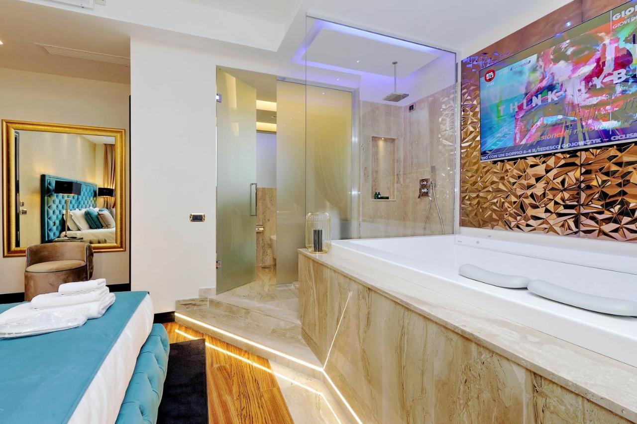 Spanish Hills Collection Luxury & Jacuzzi Affittacamere