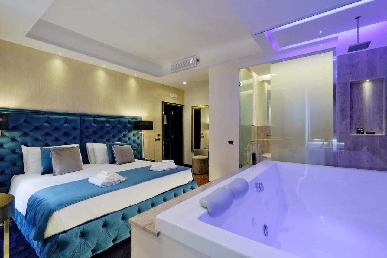 Spanish Hills Collection Luxury & Jacuzzi Affittacamere