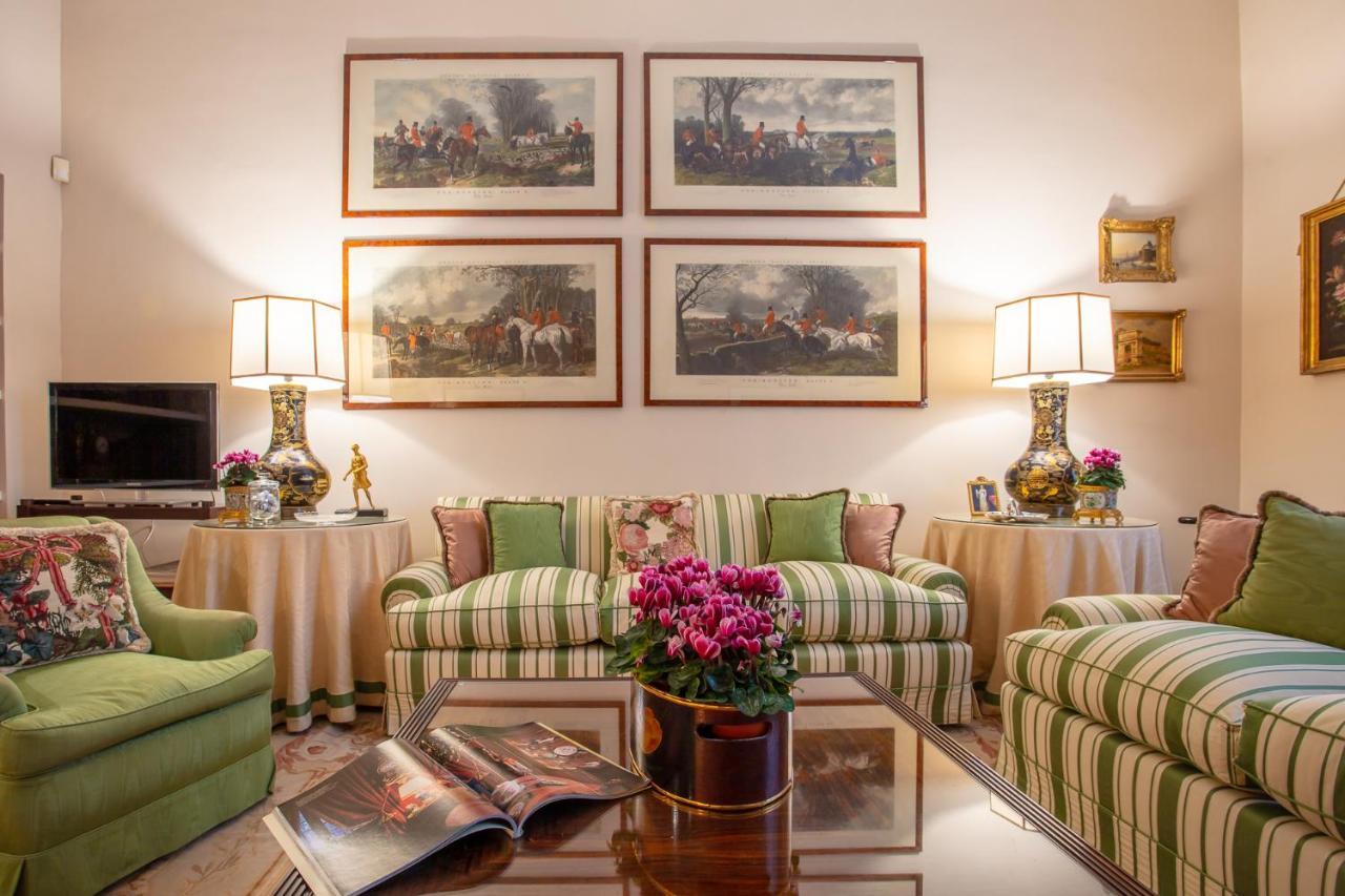 Appartamento Colonna Traiana Apartment *