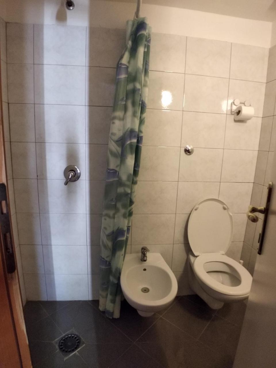 Cressy Hotel