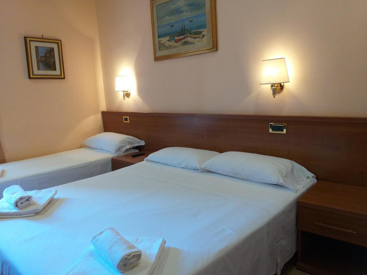 Alex City Iii Affittacamere Roma