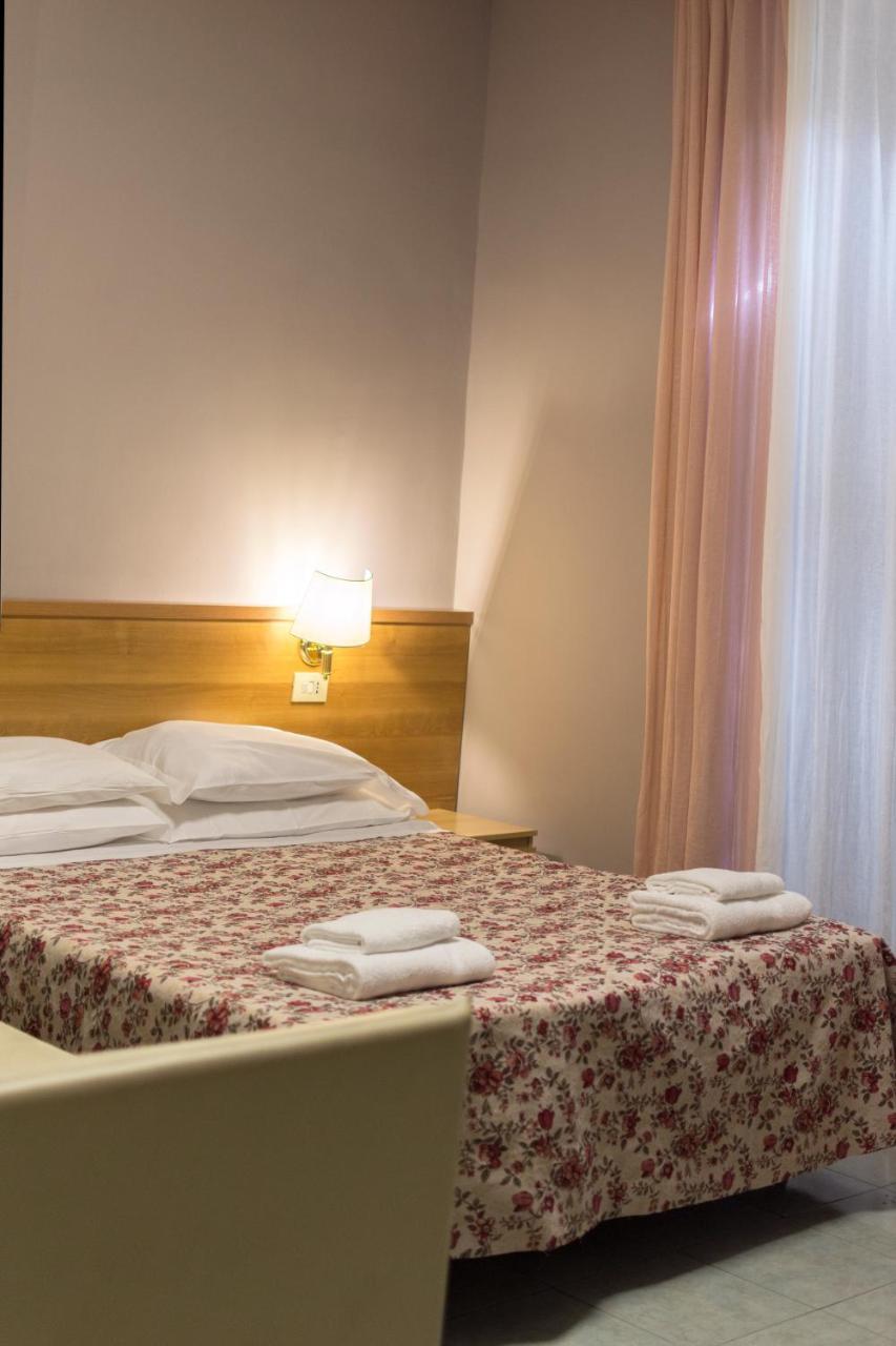 Hoteli Hotel Rom