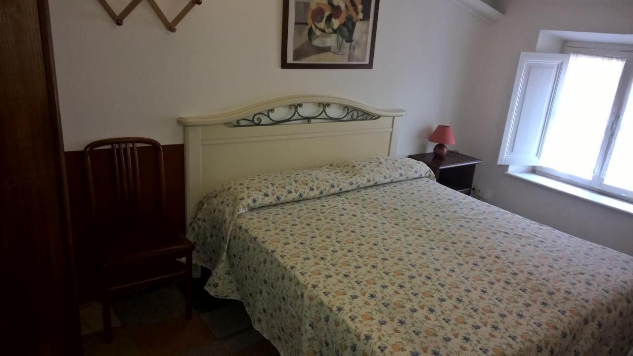 2000 Ostello *