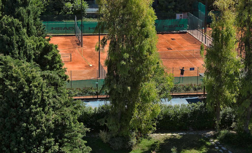 Lh Excel Montemario 4*