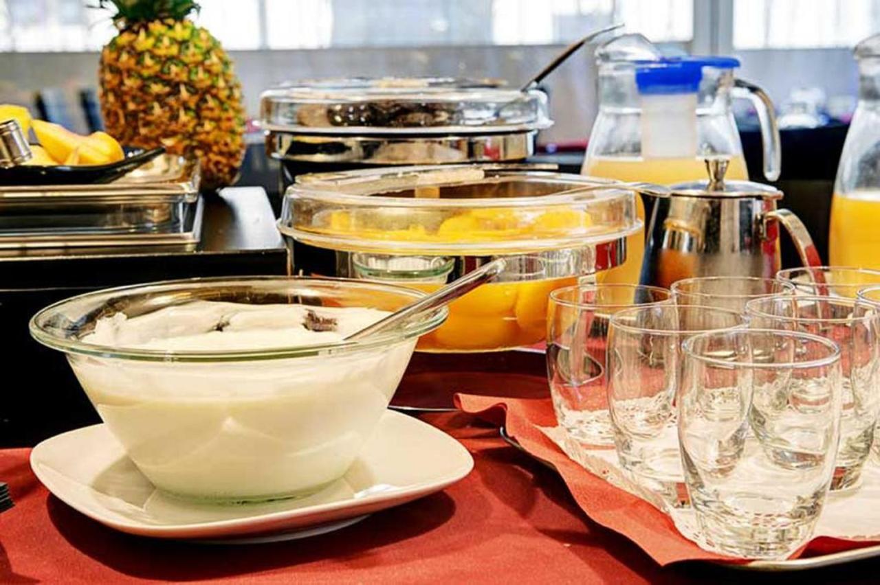 Dharma Luxury Hotell