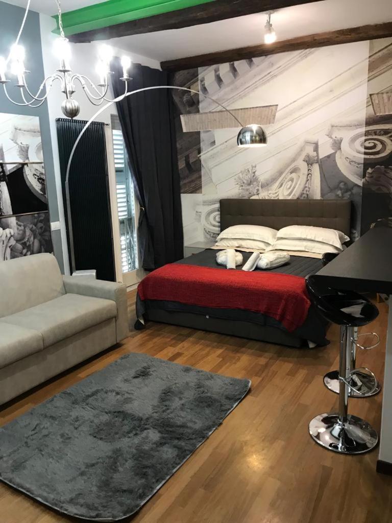 Bed and breakfast Dimora Frattina Roma