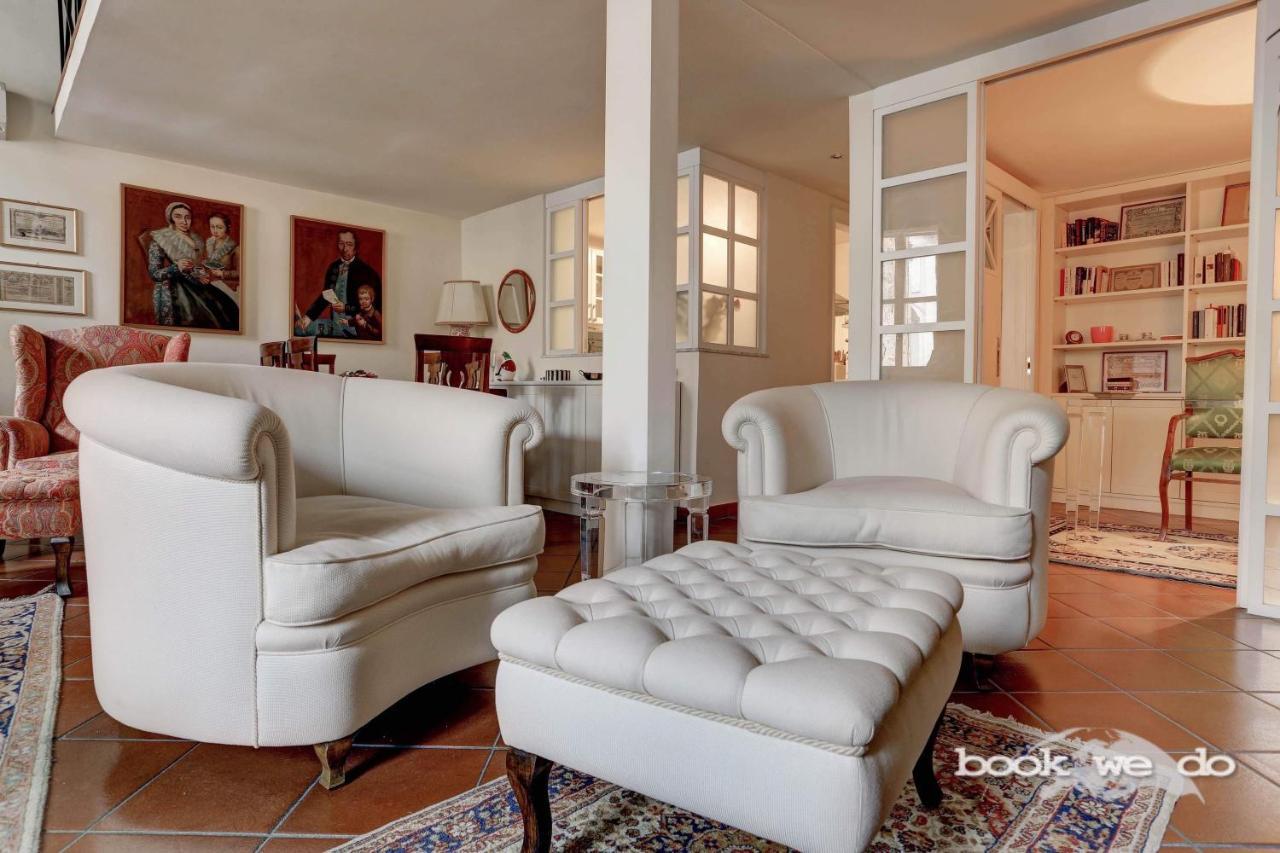 Trastevere - La Scala Bookwedo * Roma