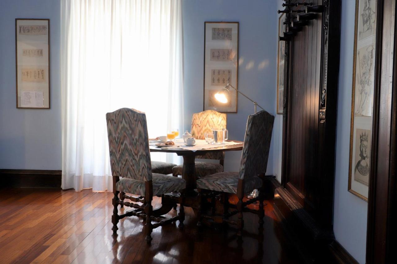 Alojamento de Acomodação e Pequeno-almoço Trevi Grand Blu *