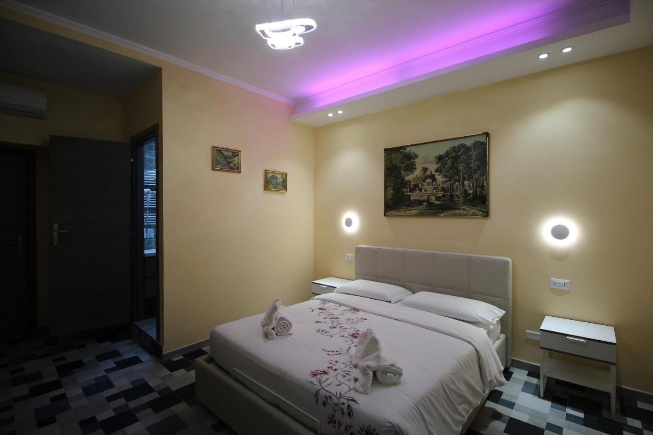 Quest House Lihong 2*