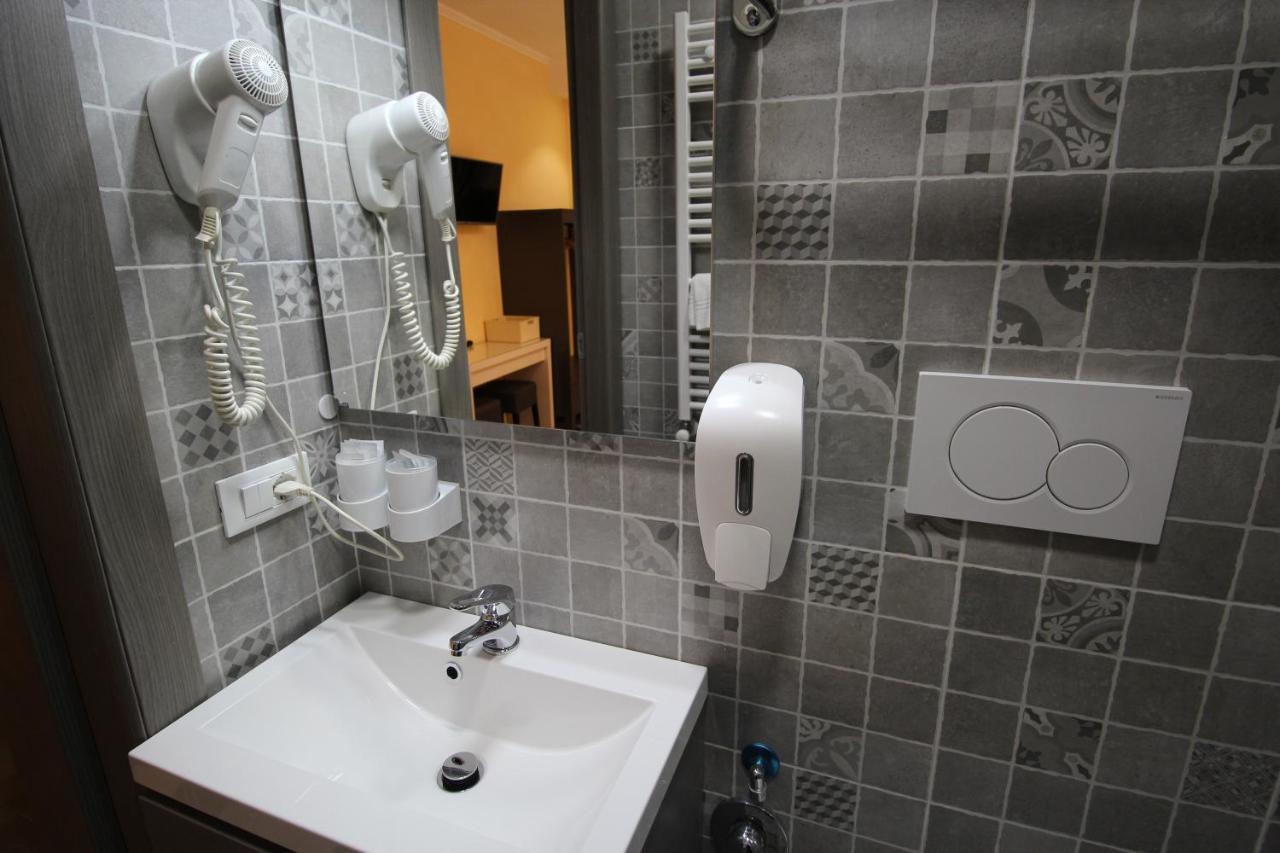 Quest House Lihong Rome