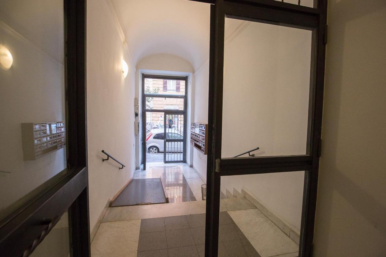 House Vaticano * Roma