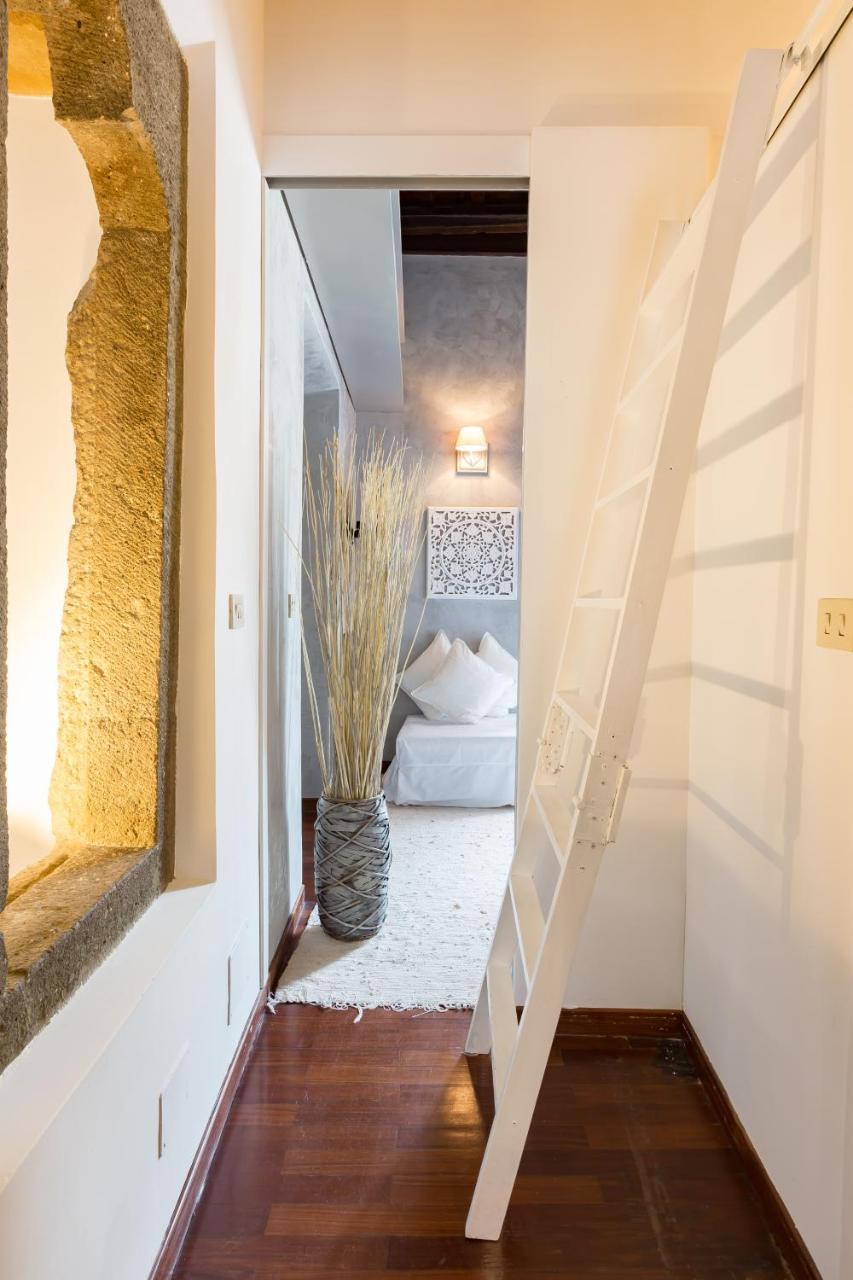Ghetto Campo Dei Fiori Luxury White * Roma