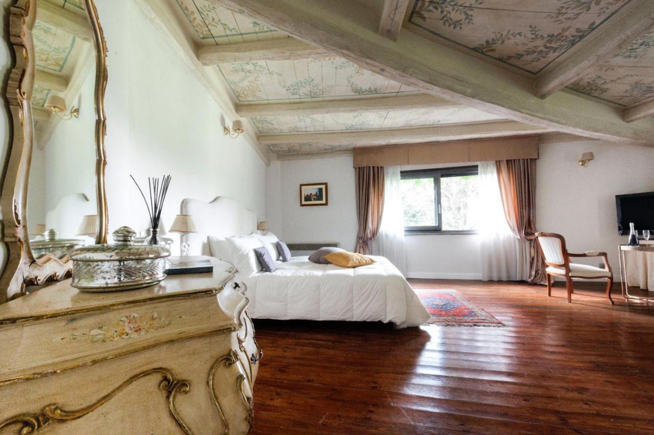Acomodação com café da manhã  Castello Di Tor Crescenza 3*