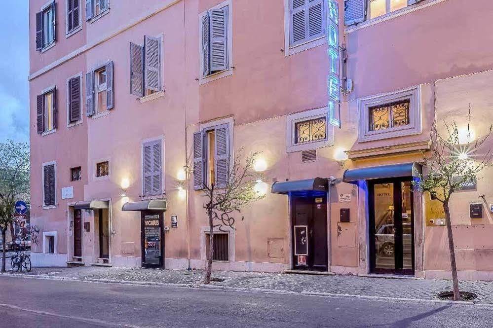 Center 3 3* Rome