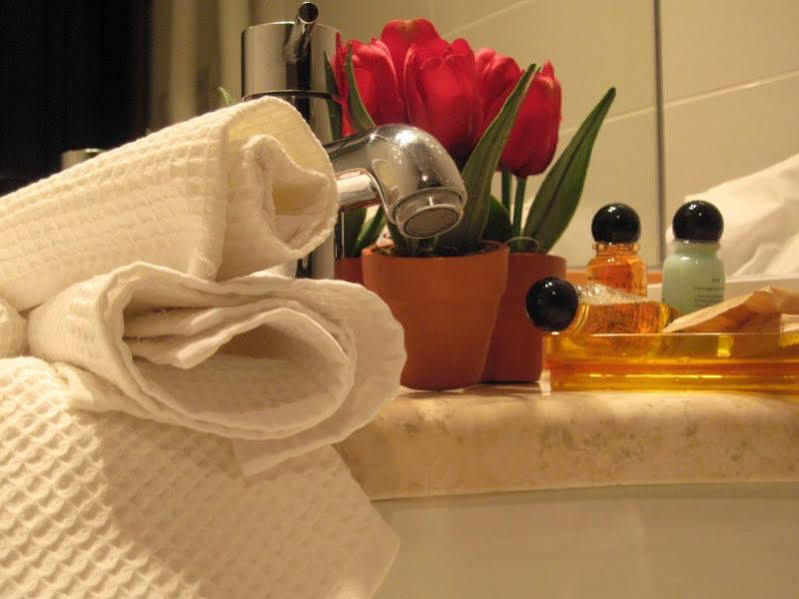 Hold - Luxury Bed & Breakfast