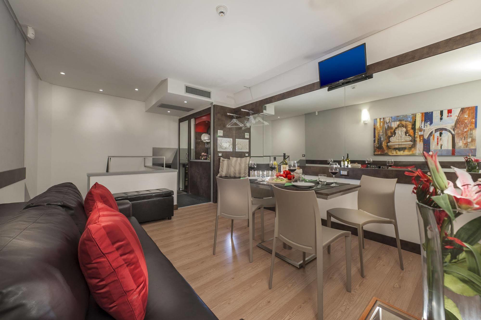 Hisuiterome - Aparthotel Roma
