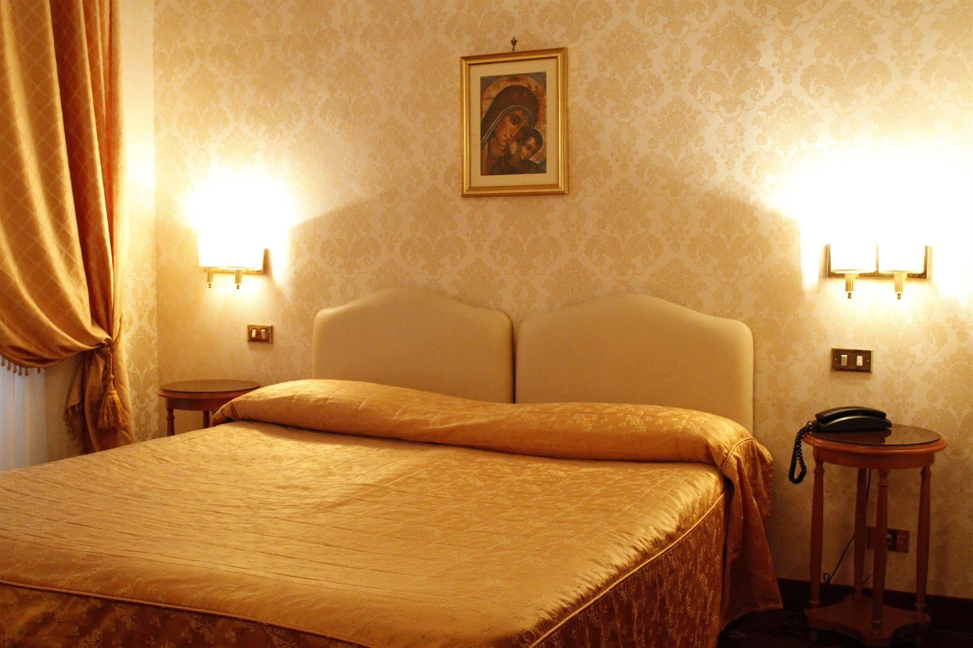 Torino 4*