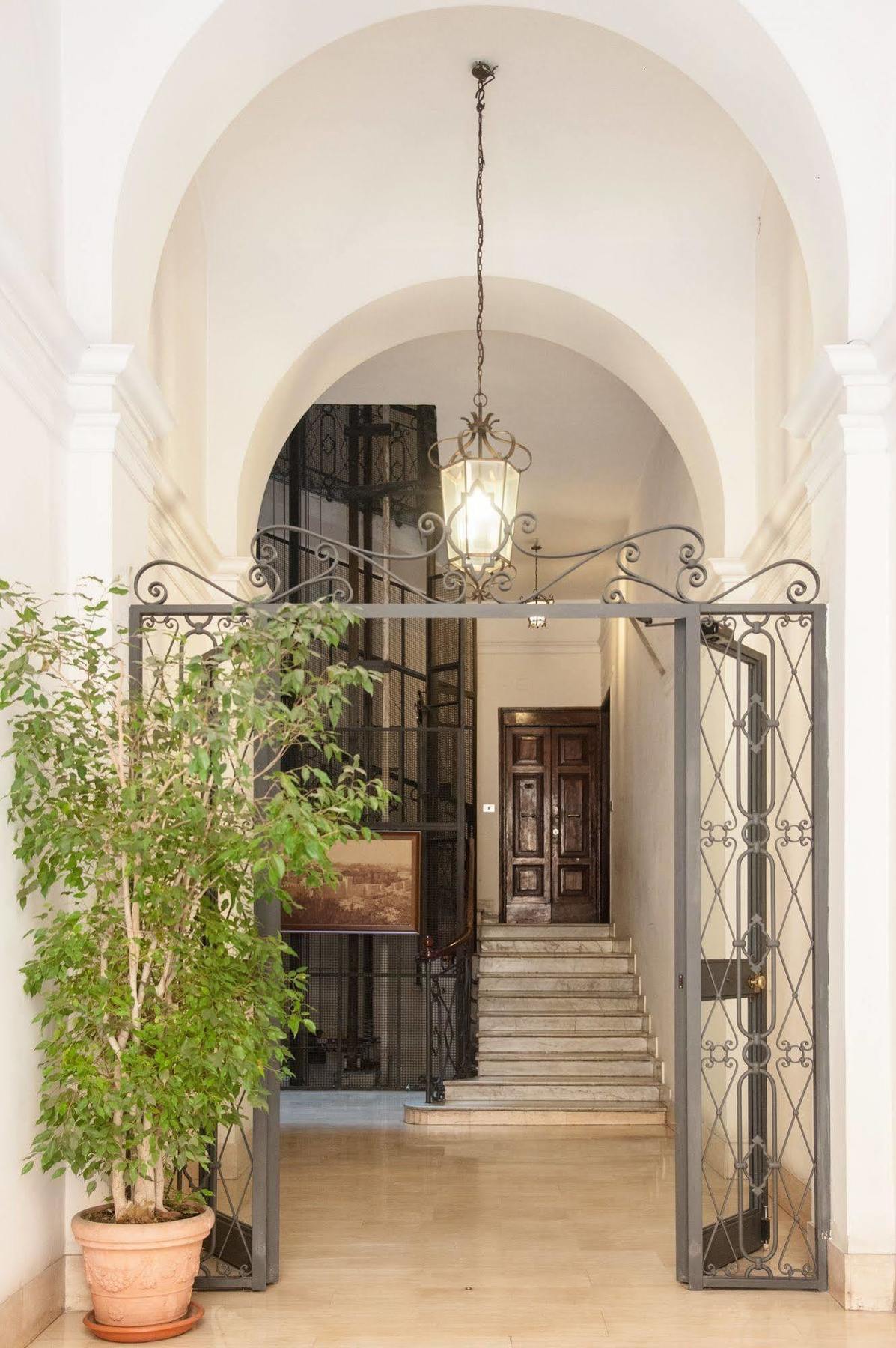 Trinity Luxury 3* Roma