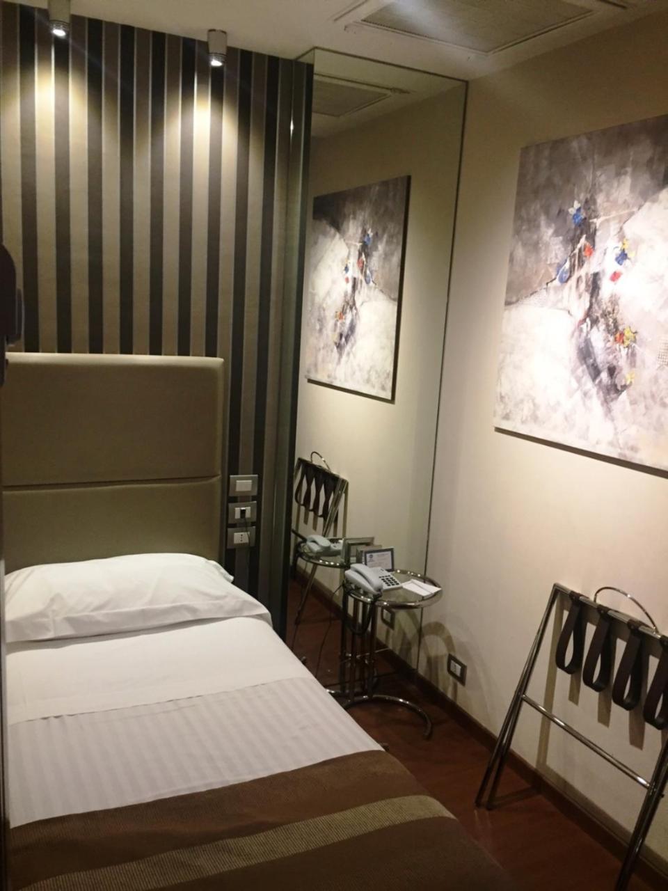 Hotel Western Piccadilly 4*
