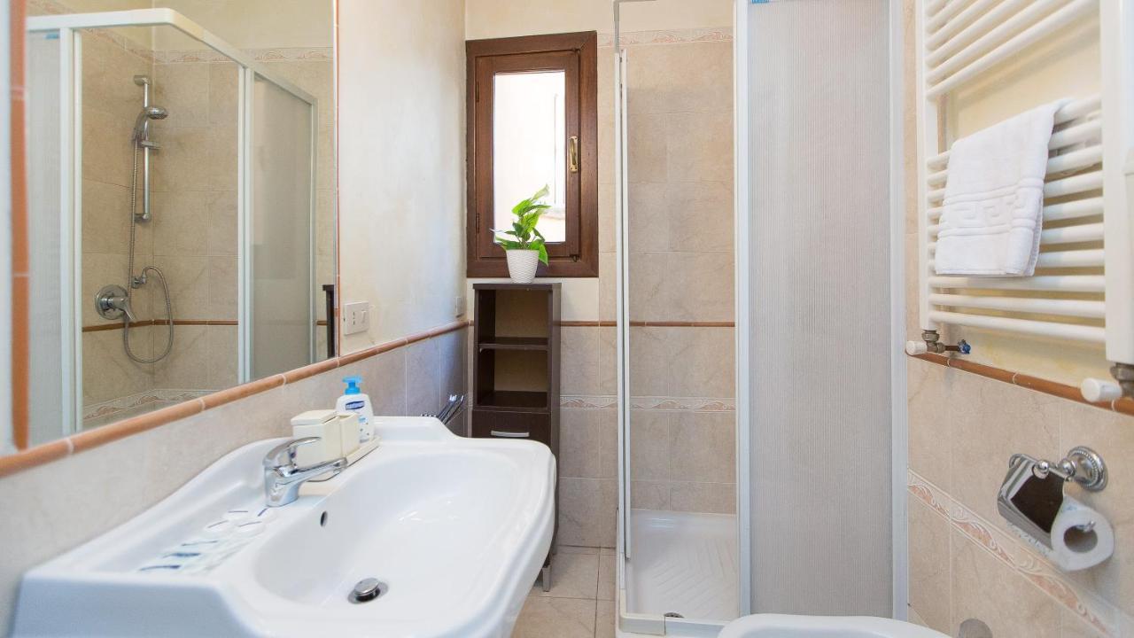 Rental In Rome Luce Apartment Apartment *