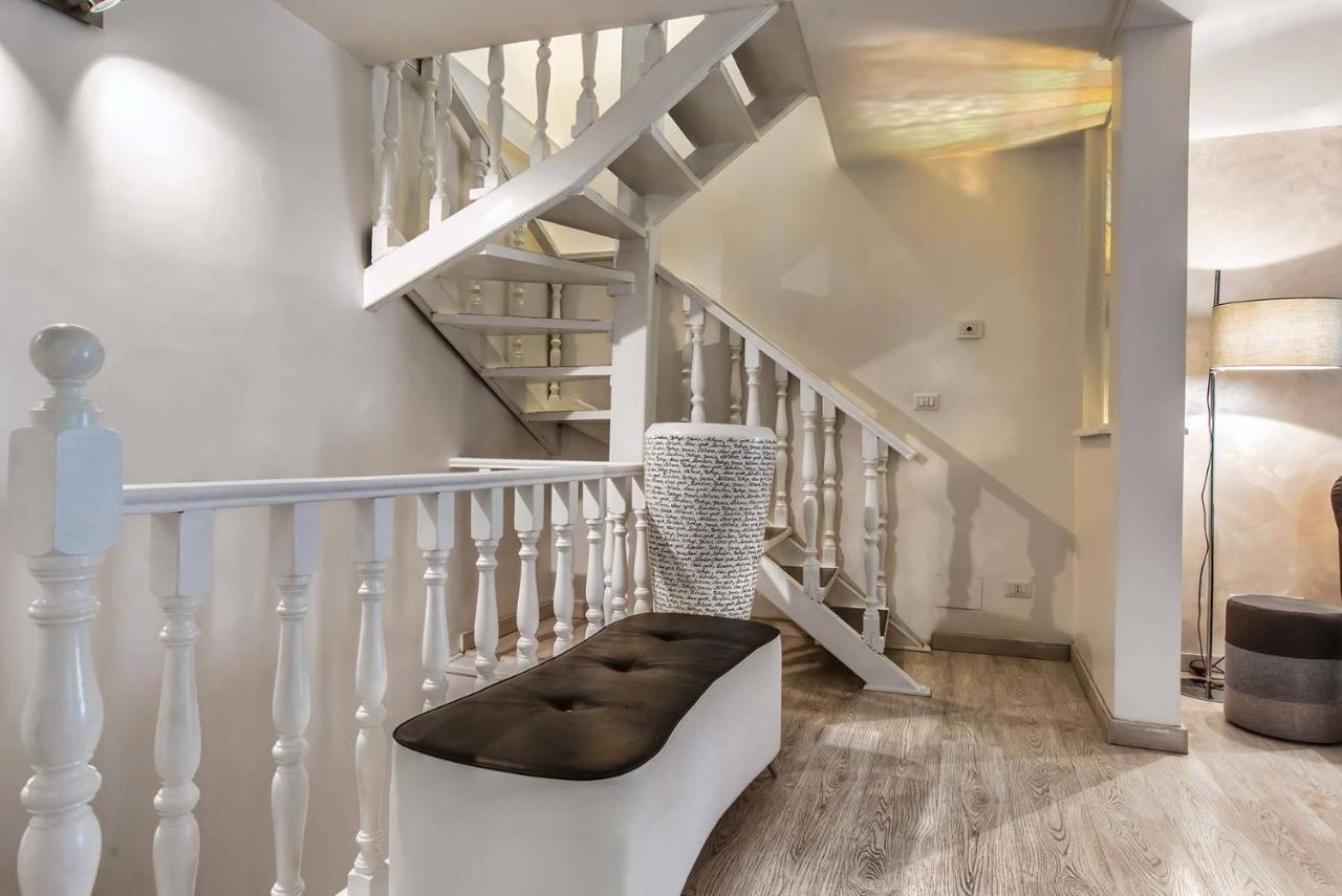 Black And White Bed & Breakfast Roma