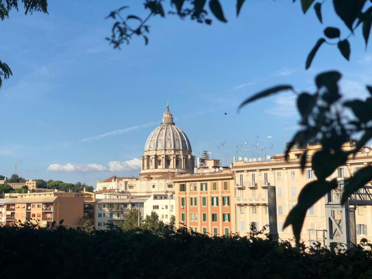 Vaticano In Fiore, Lago Terrione * Roma