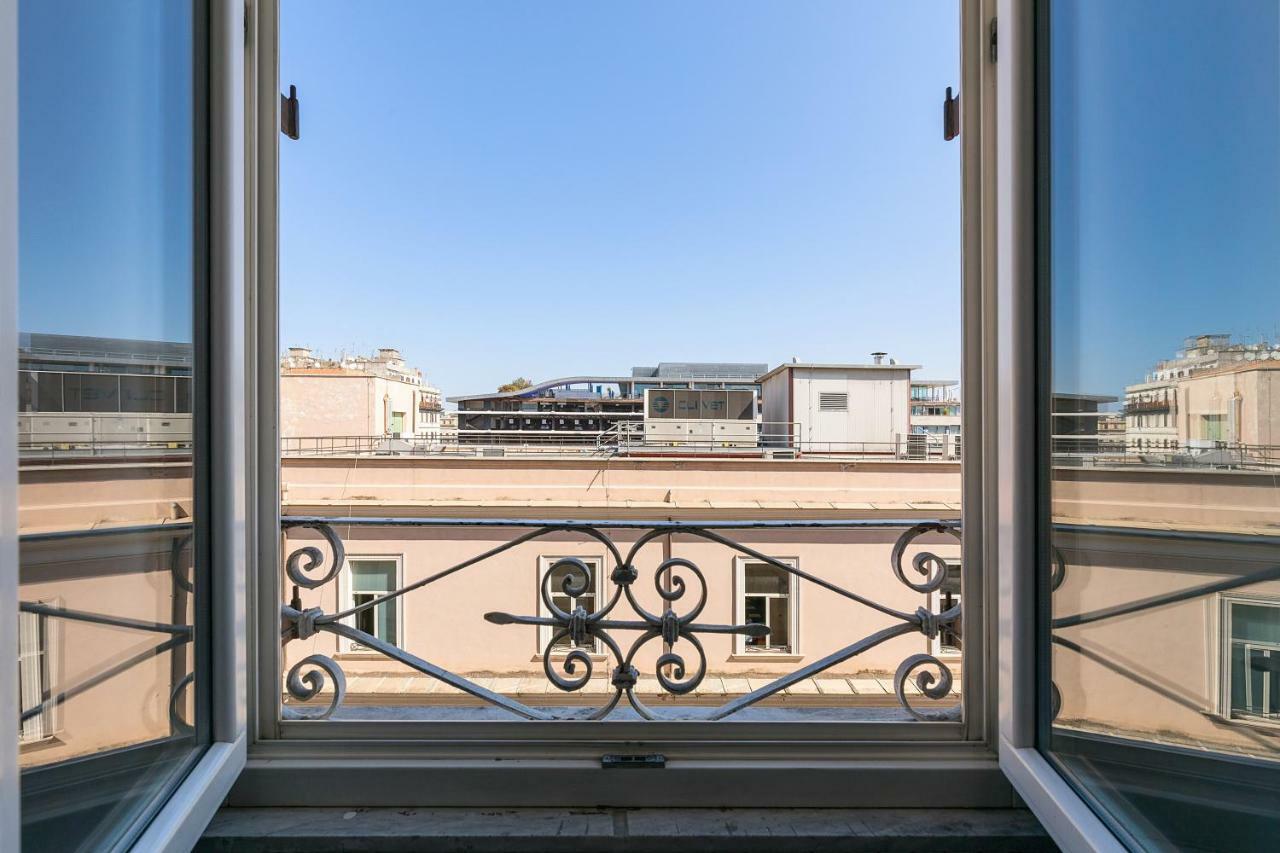 As Feel - Vittorio Colorful Design * Rome