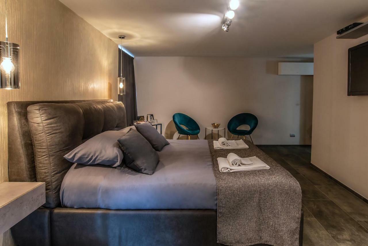 Bed & Breakfast Black And White Roma