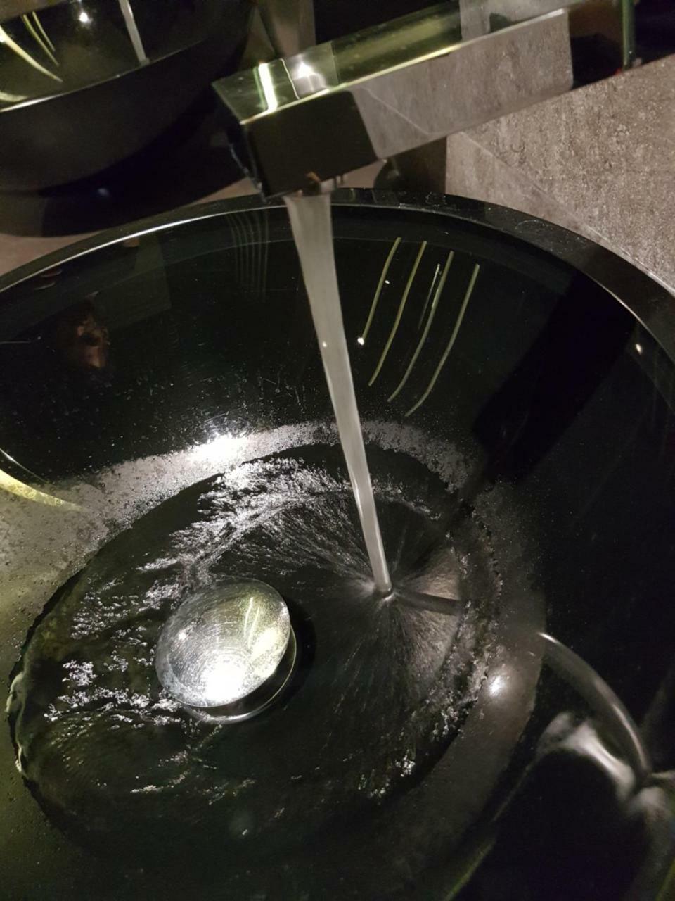 Acomodação com café da manhã  Ff *