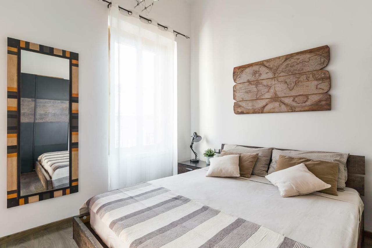 House Borgo Pio 195 * Roma