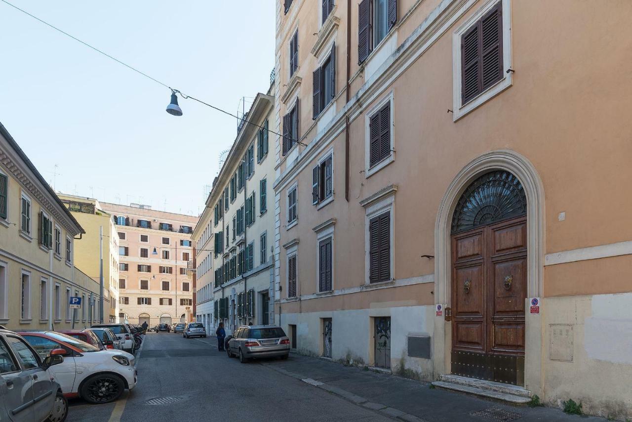 San Giovanni & Colosseo Roomy Flat *