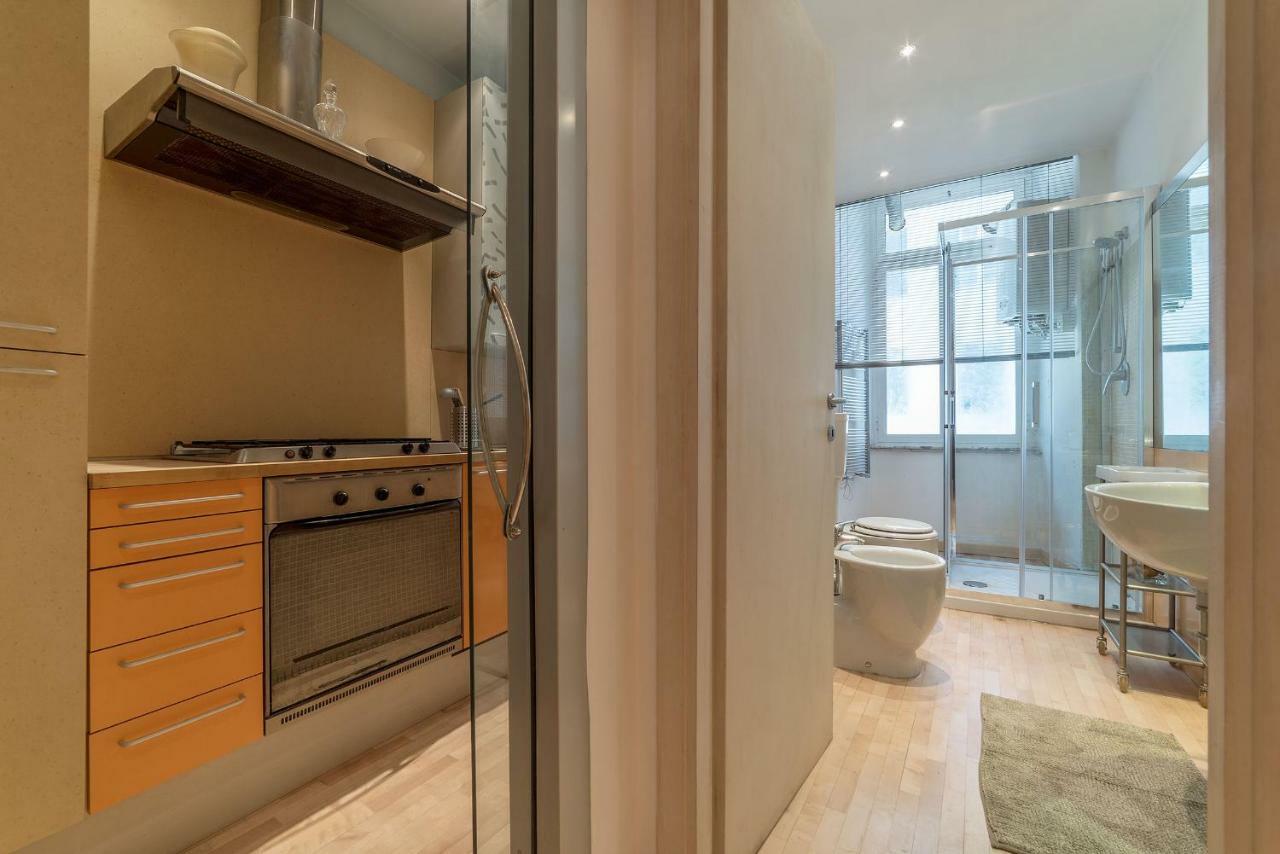 San Giovanni & Colosseo Roomy Flat Apartamento