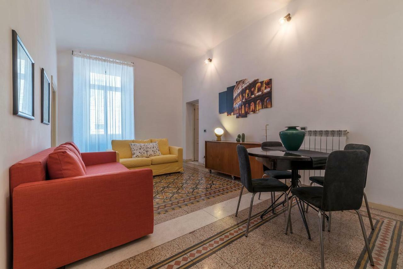 San Giovanni & Colosseo Roomy Flat Apartamento