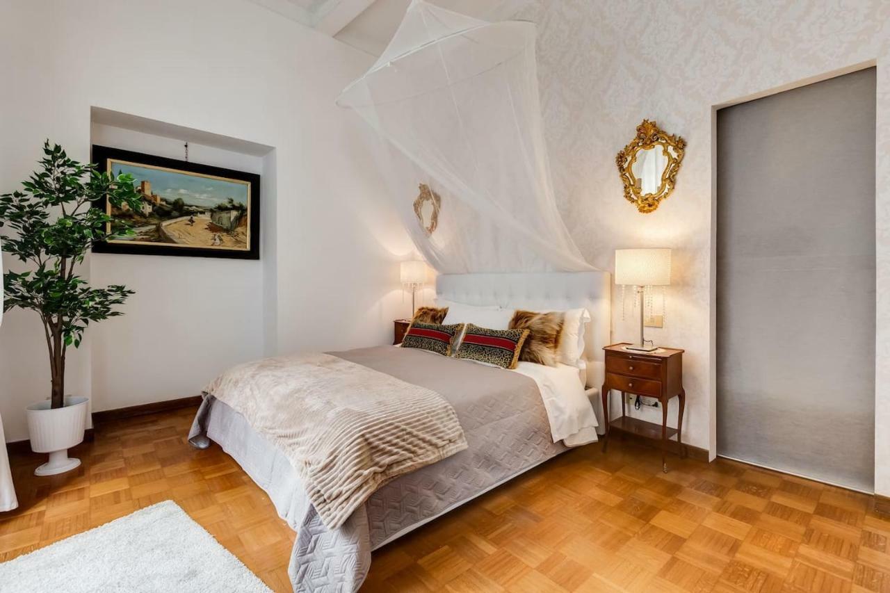 Fabulous Pantheon Apartment *