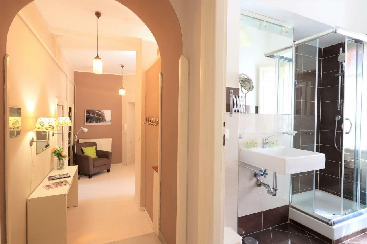 Apartment Pamphili Park Romantic Retreat Rome