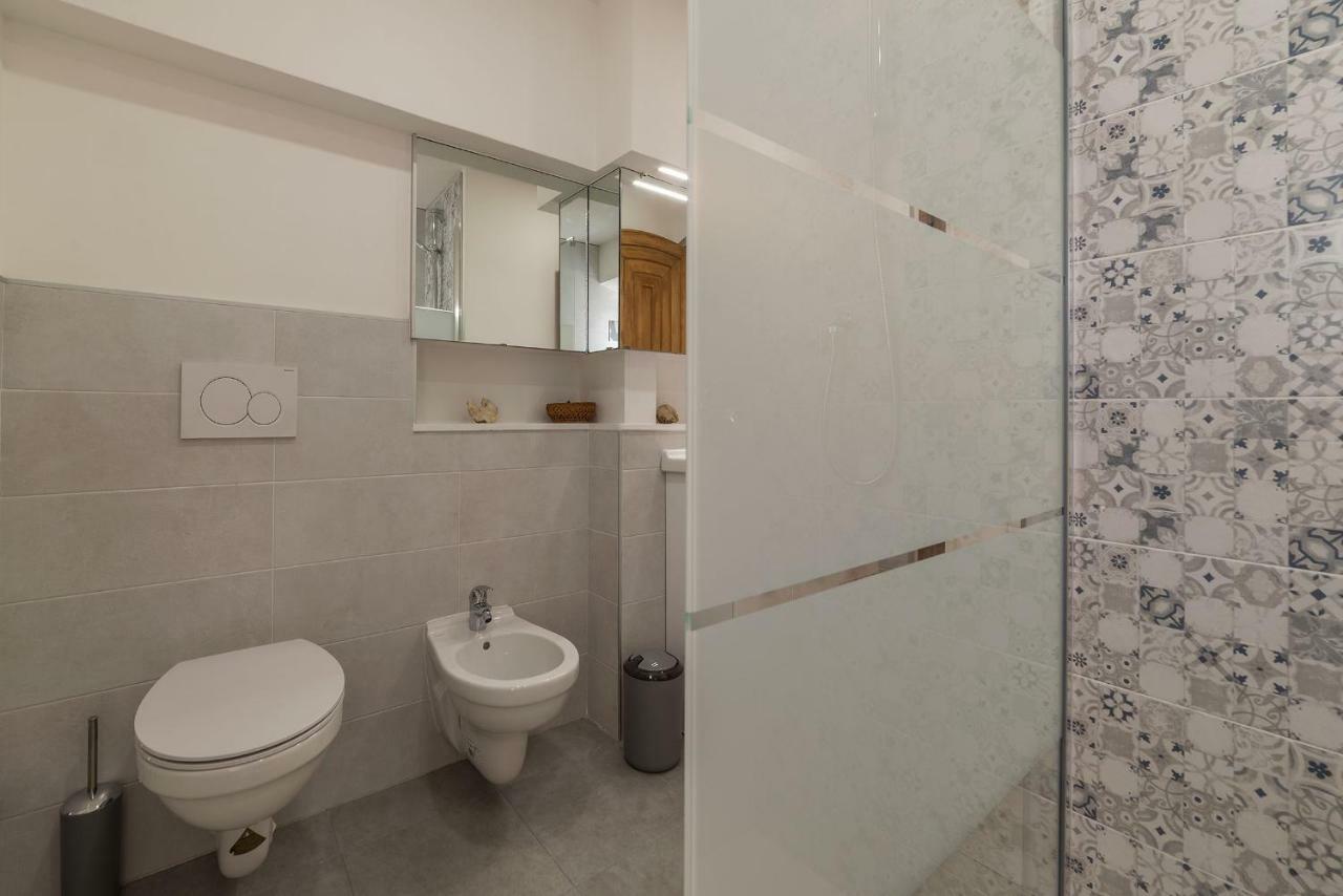Apartment Montecitorio Lovely Rom