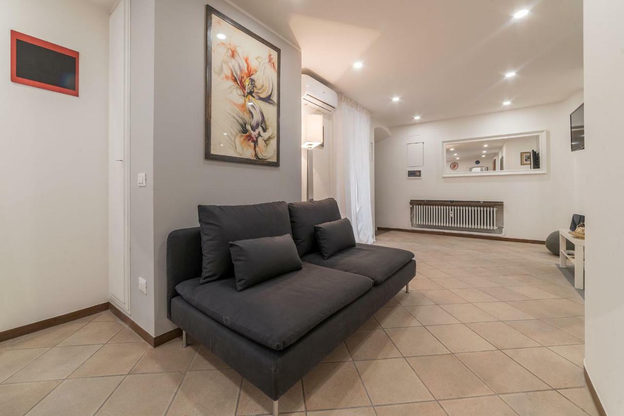 Montecitorio Lovely Apartment *