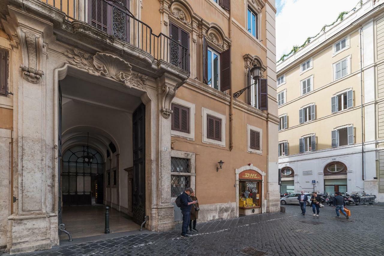 Montecitorio Lovely *