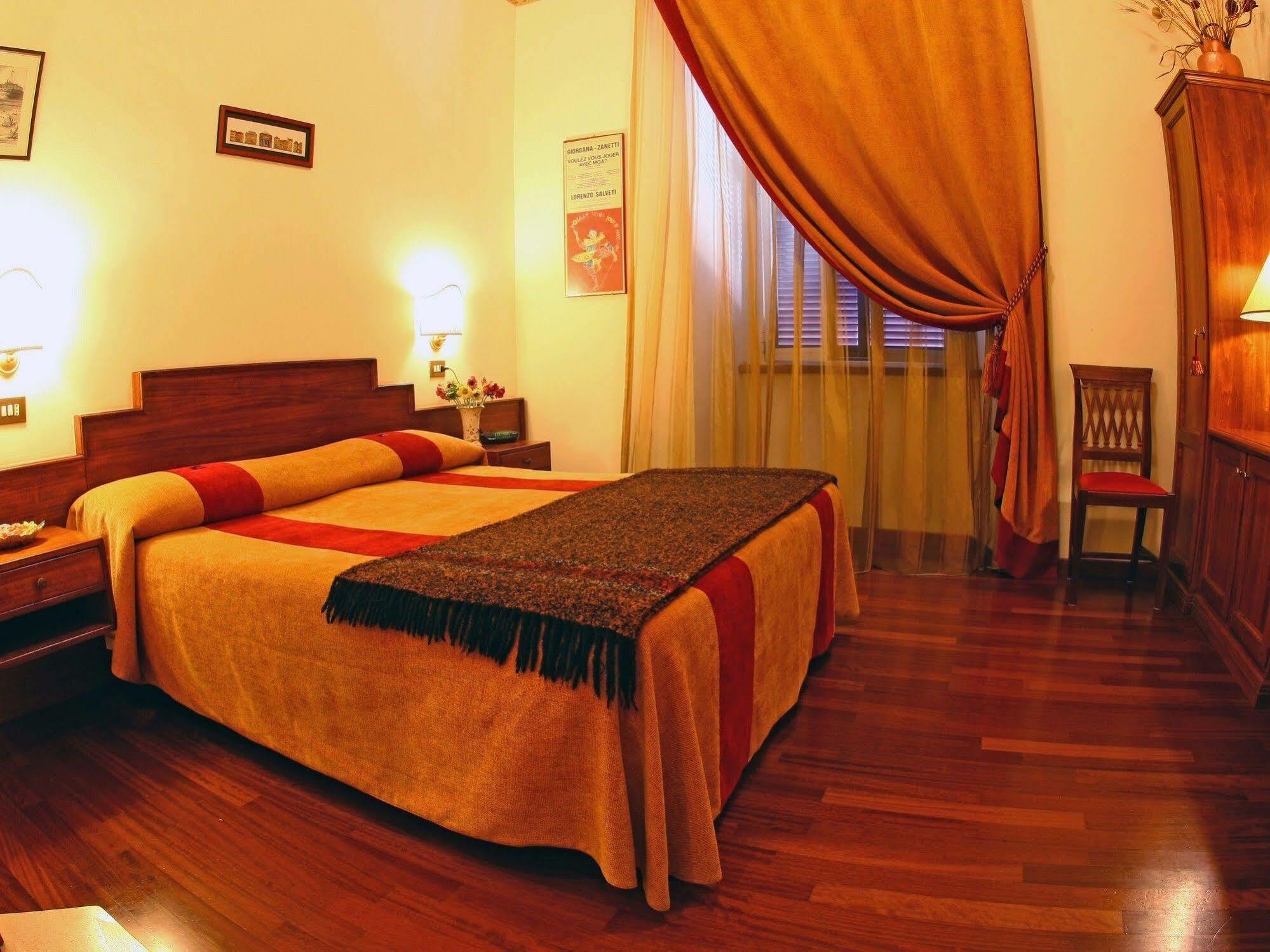 Al Colonnato Di San Pietro Bed and breakfast 3*