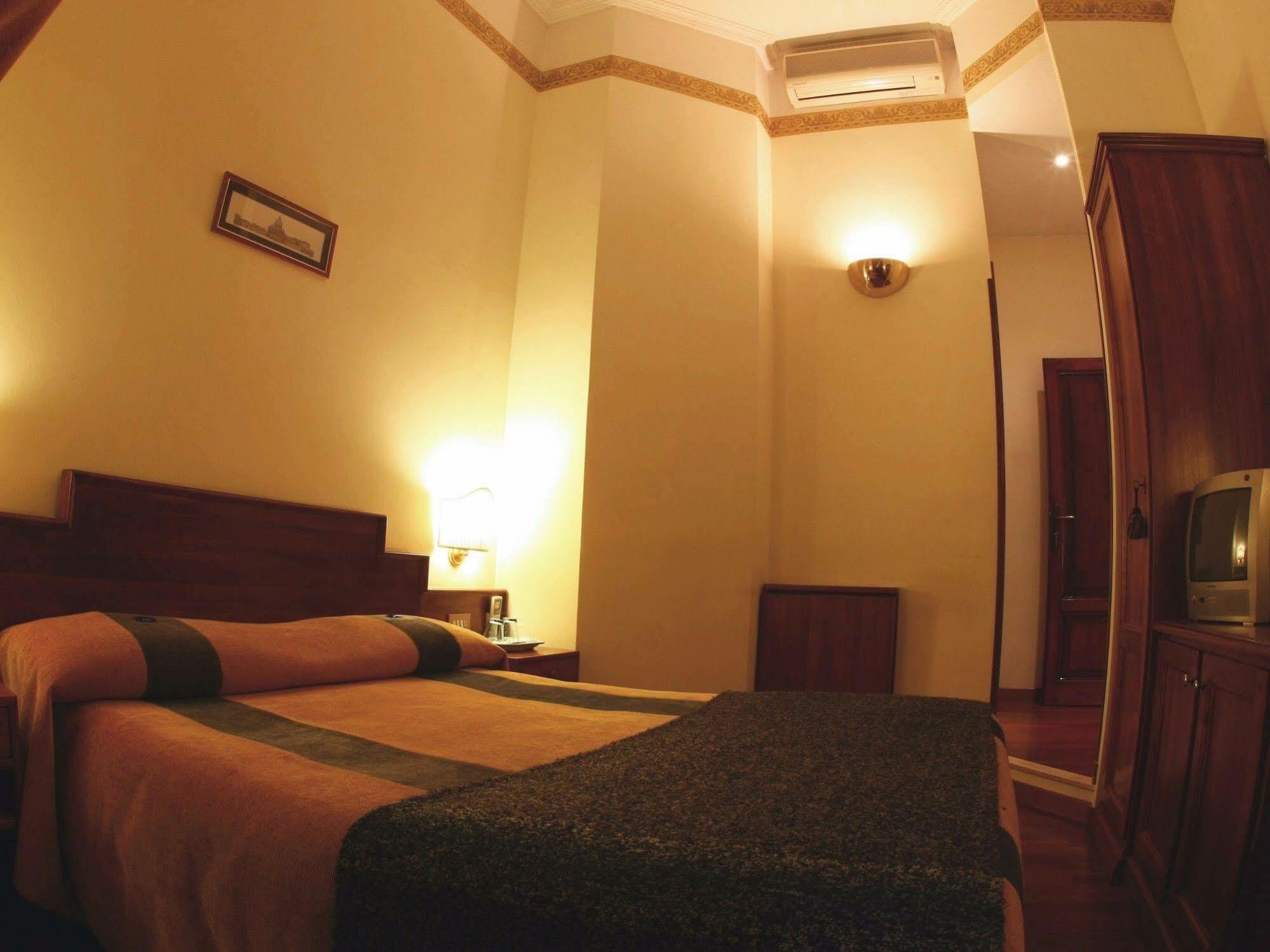 Al Colonnato Di San Pietro Bed and breakfast Roma