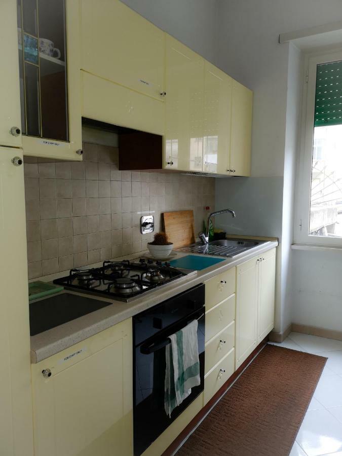 Casa de hóspedes Suites Holiday Rooms