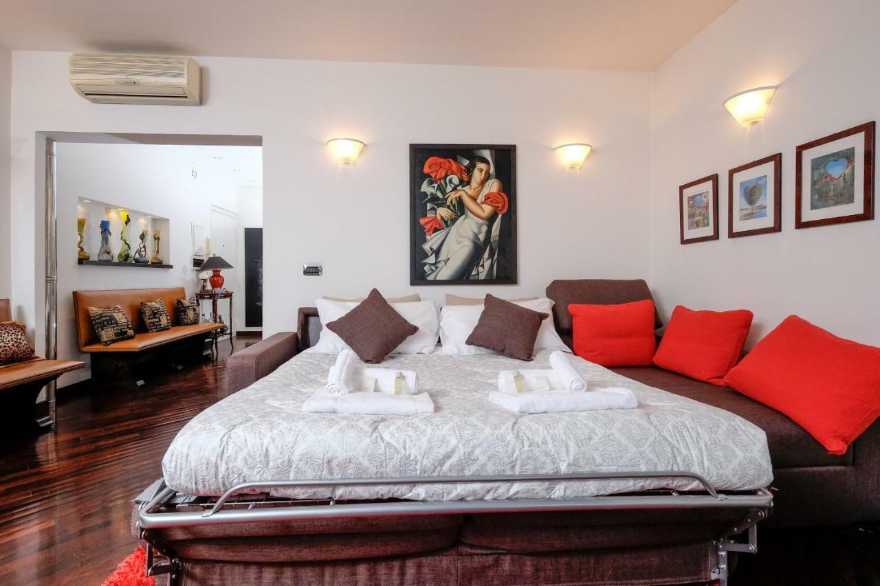 Apartment Amazing Penthouse With Terrace By Caracalla Rom